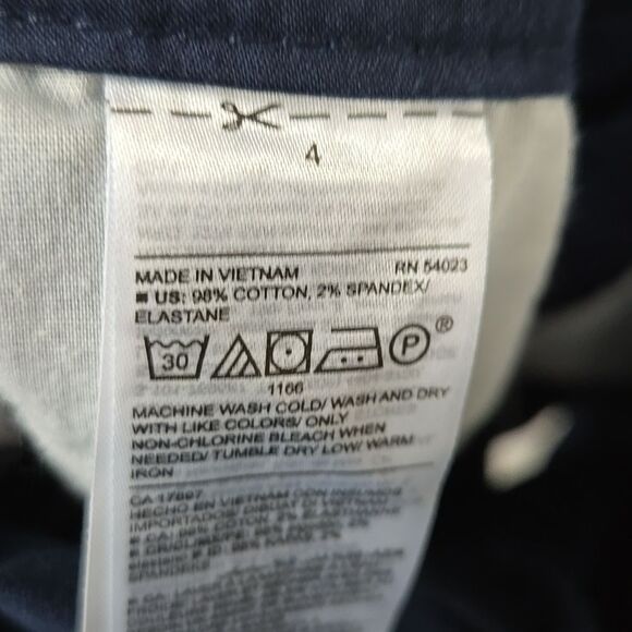 Old Navy Mid-Rise Twill Everyday Short 5" Flat Front Pocket Chino Stretch Navy - Picture 4 of 5